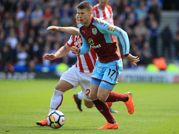 更彰显了他 更彰显了他