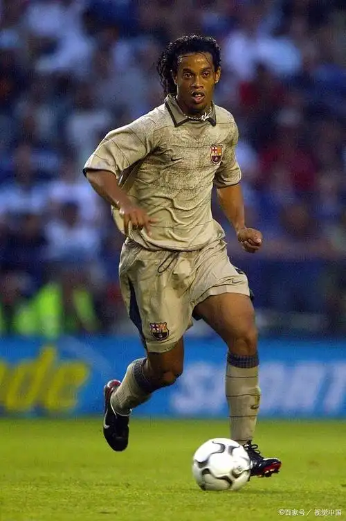 年中一直是 年中一直是